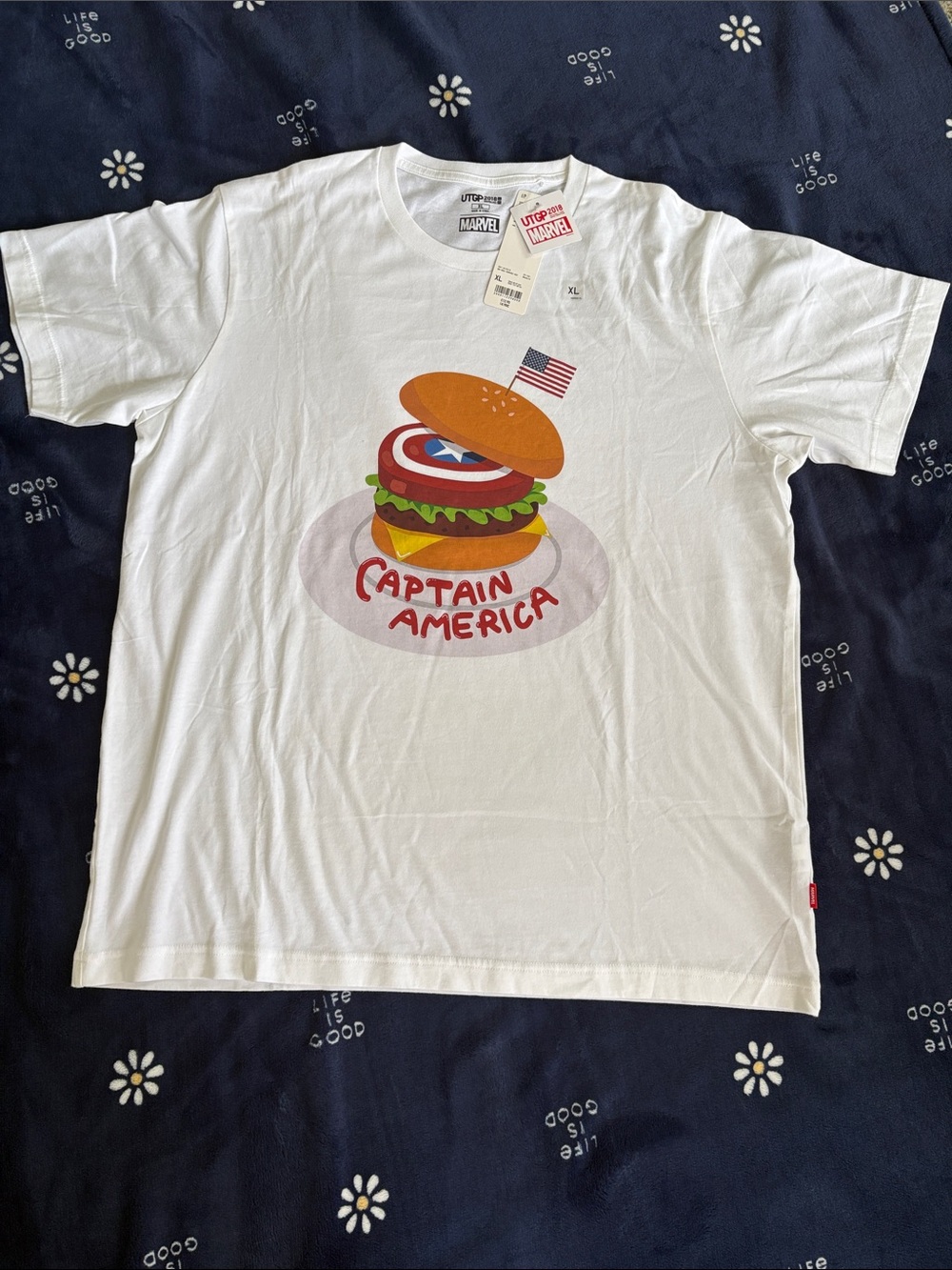 NWT Marvel Captain America T-Shirt XL